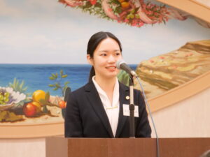 弁護士　桑原菜乃羽